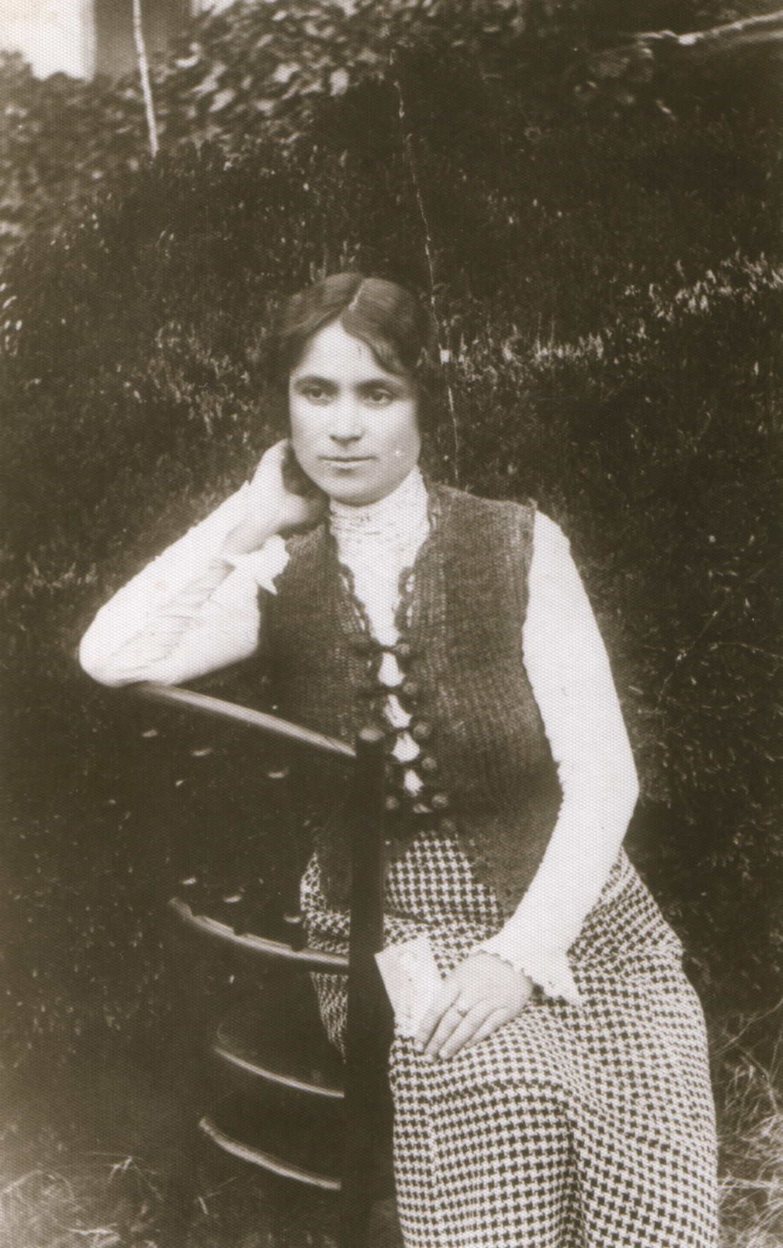 Tina holding photo